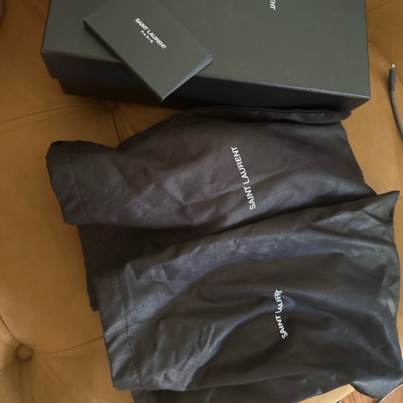 SAINT LAURENT - Picture 9 of 14